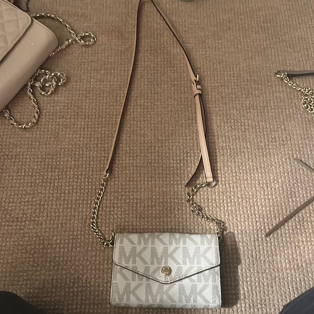 Michael kors crossbody bag